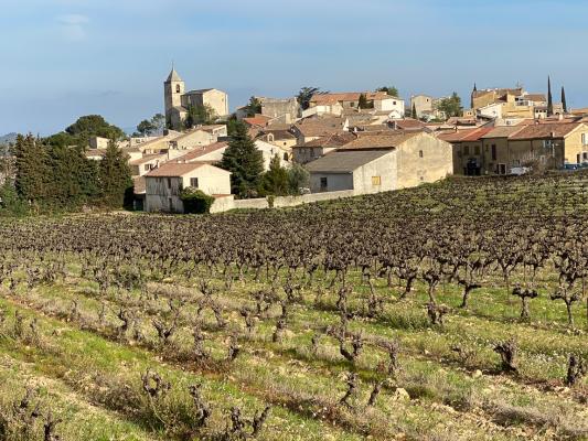 Maison avec vue d�gag�e et Spa Proche Avignon