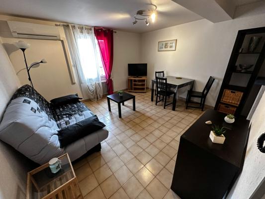 Appartement climatis sur Avignon intramuros