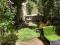 Location charmante maison avec jardin et bain romain